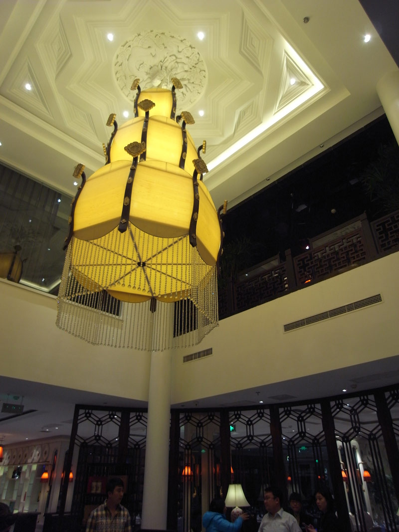 四合茗苑擁有豐富中式裝修設(shè)計(jì)經(jīng)驗(yàn)，做中式軟裝陳設(shè)，哪家好，軟裝設(shè)計(jì)公司哪家強(qiáng)，哪家專業(yè)，什么軟裝設(shè)計(jì)方案好，最好的中式軟裝設(shè)計(jì)公司。專注于中式風(fēng)格裝修設(shè)計(jì)的專業(yè)機(jī)構(gòu)。